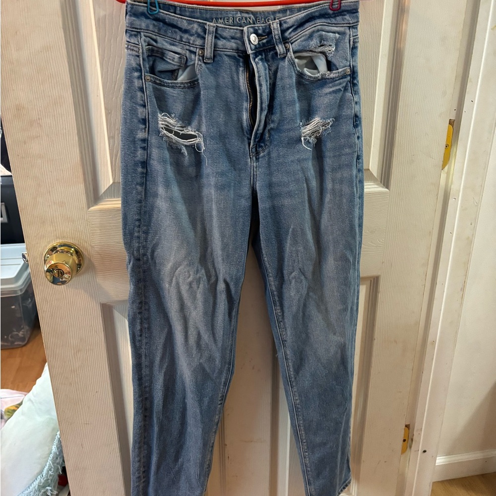 American Eagle Outfitters Light Wash Boyfriend Jeans